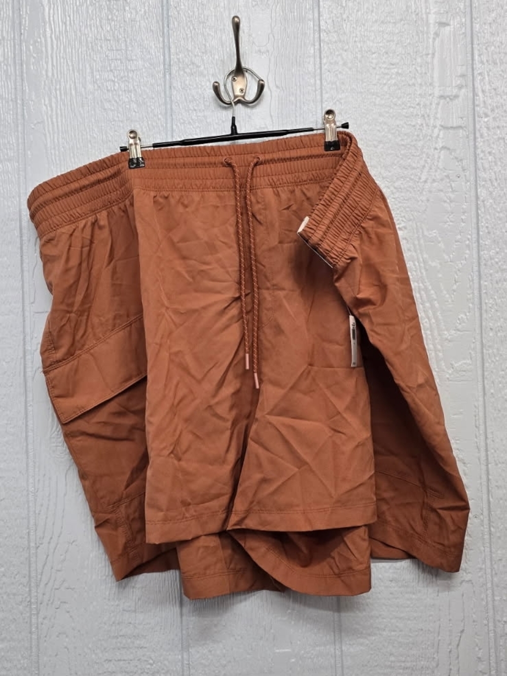 NWT Size 4X Old Navy Rust Brown Drawstring Dry Quick Shorts